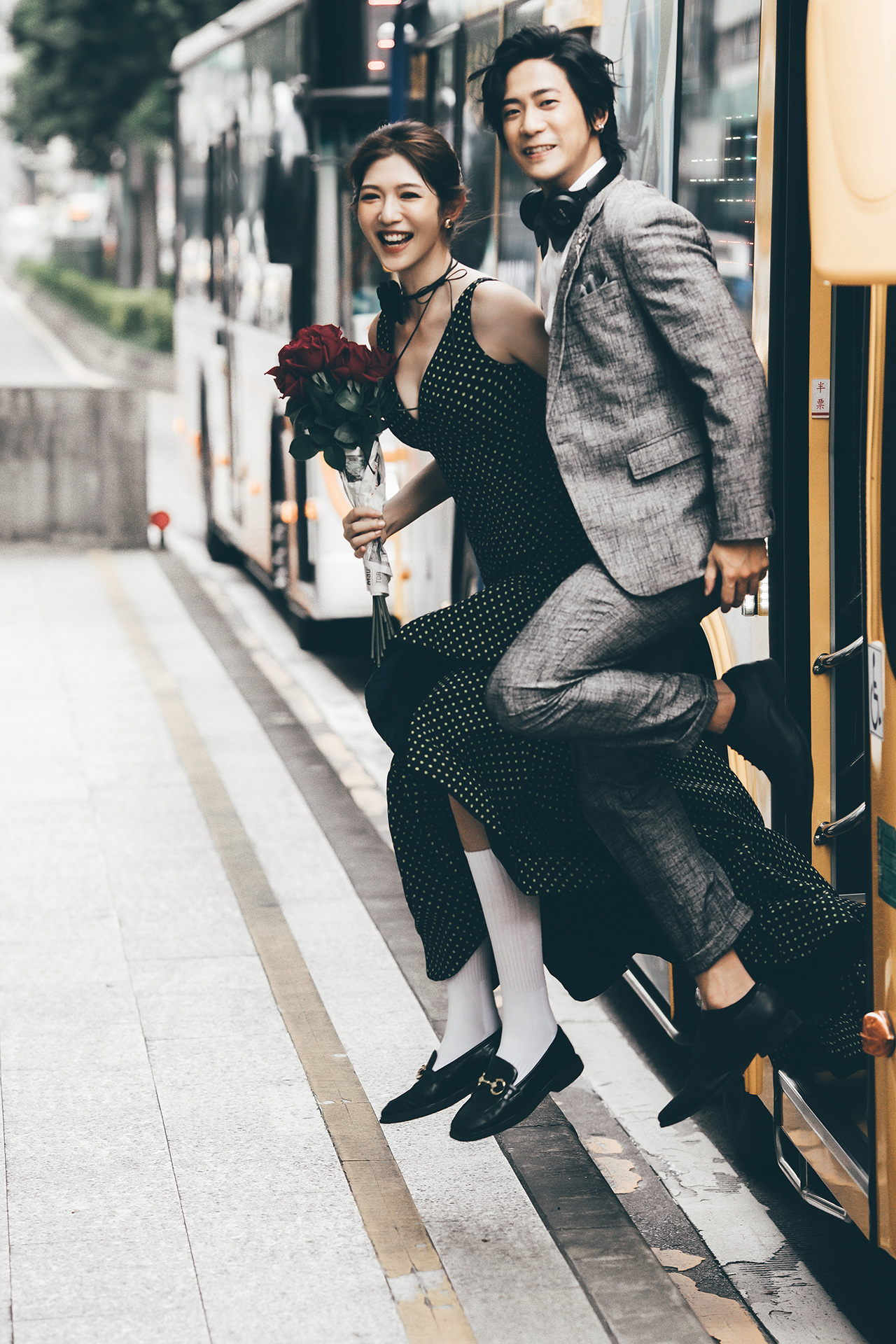 台北婚紗推薦｜城市街拍×海灘黃昏