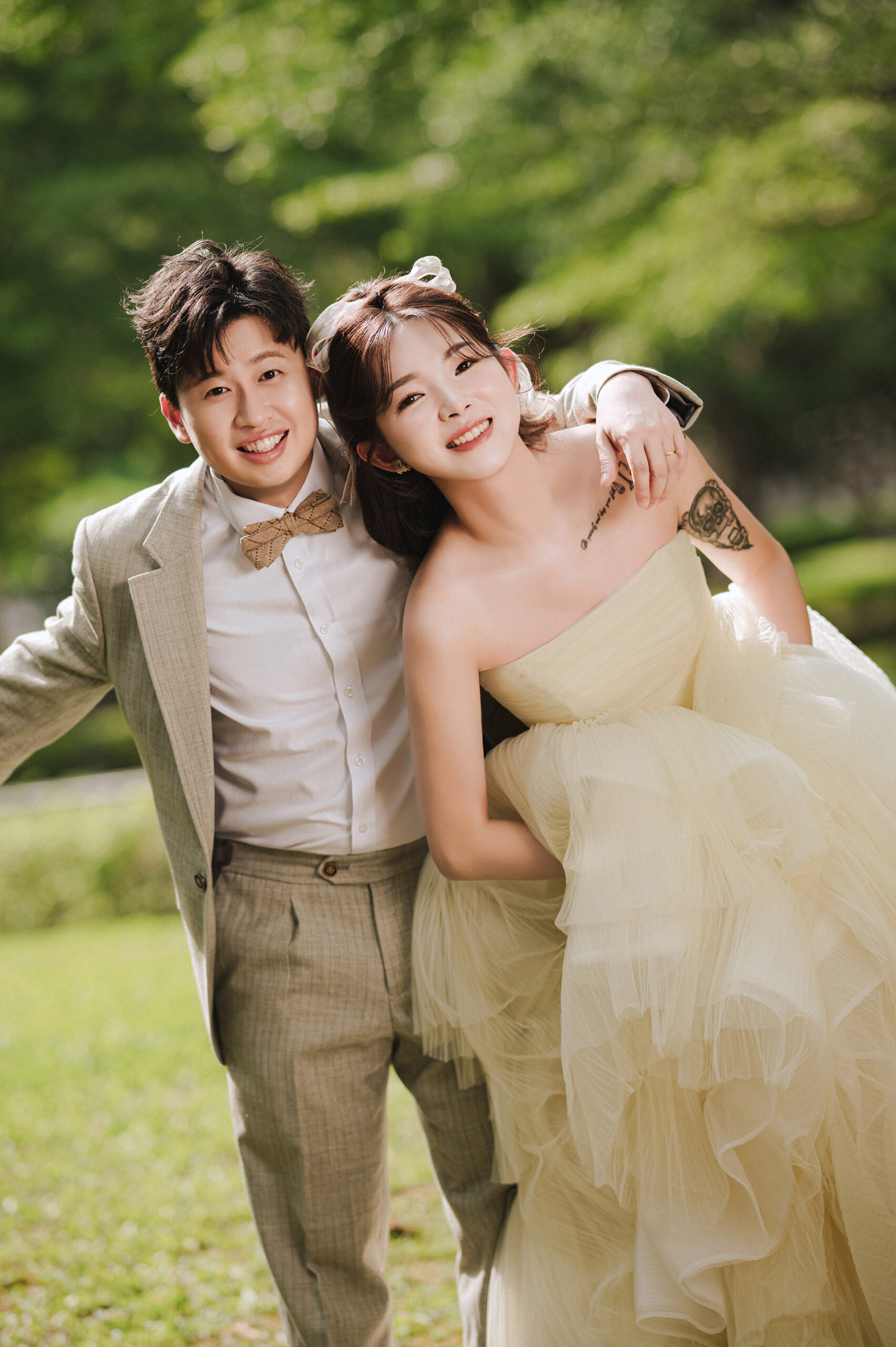 多元風格婚紗攝影｜復古街拍×水珠特效×戶外自然婚紗
