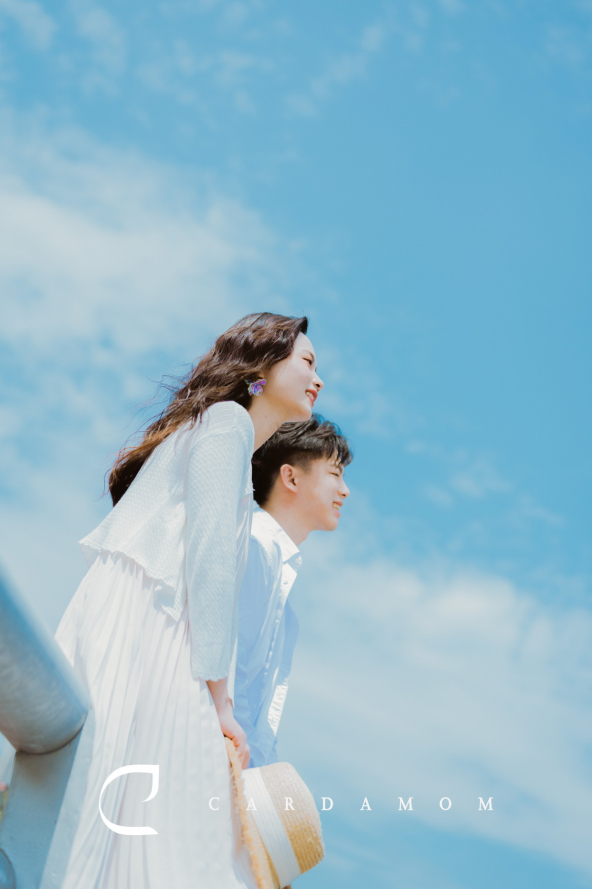清新自然戶外婚紗攝影｜草地野餐風格